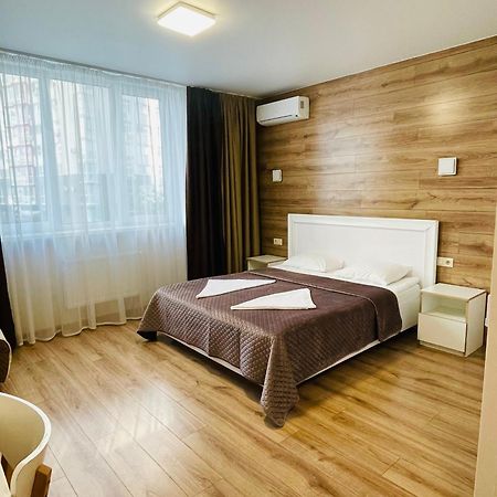 East Residence Kyiv Exterior photo